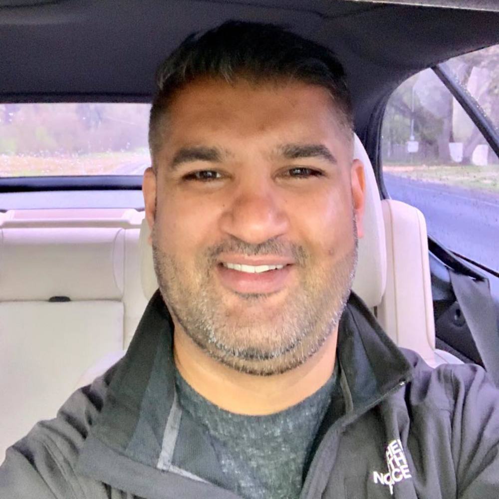 Meet your Posher, Dominic